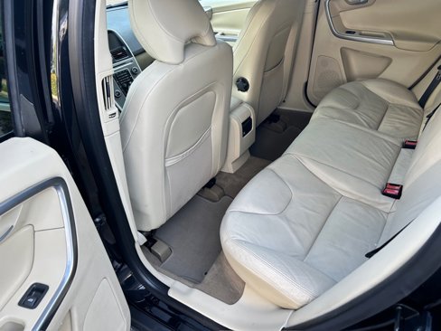 Used 2013 Volvo XC60 3.2 image 29