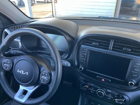 Used 2023 Kia Soul LX w/ Option Group 015 image 32