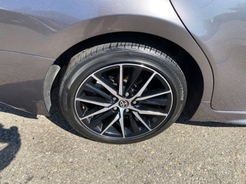 Used 2023 Toyota Camry SE image 13