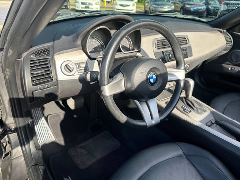 Used 2003 BMW Z4 3.0i image 13