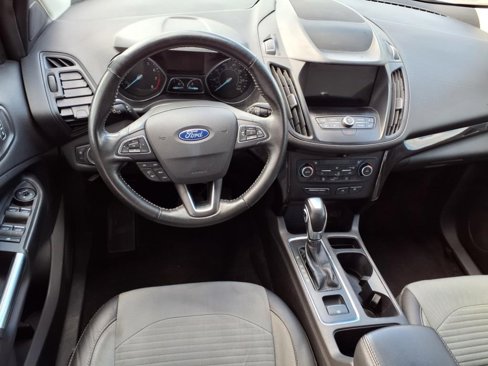 Used 2019 Ford Escape SE image 17