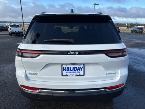 New 2025 Jeep Grand Cherokee Laredo X w/ Luxury Tech Group I image 4