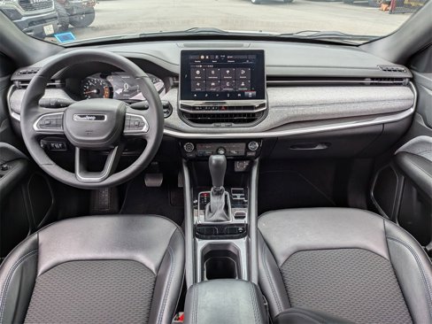 Certified 2023 Jeep Compass Latitude image 18