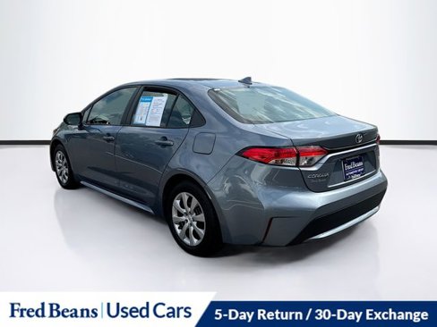 Used 2022 Toyota Corolla LE image 5
