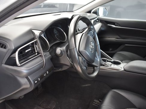 Used 2024 Toyota Camry SE image 12