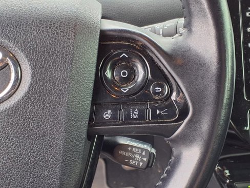 Used 2022 Toyota Prius XLE image 20