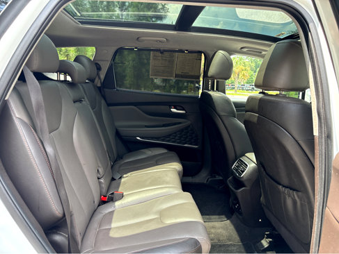 Used 2020 Hyundai Santa Fe Limited image 15
