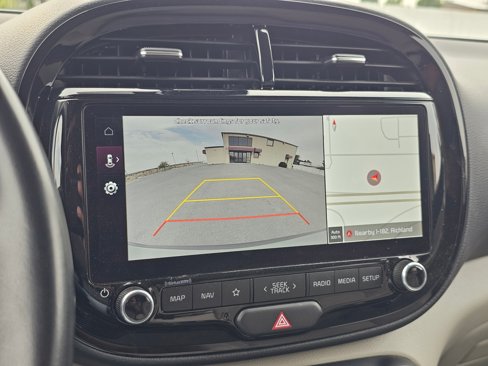 Used 2023 Kia Soul EX image 21