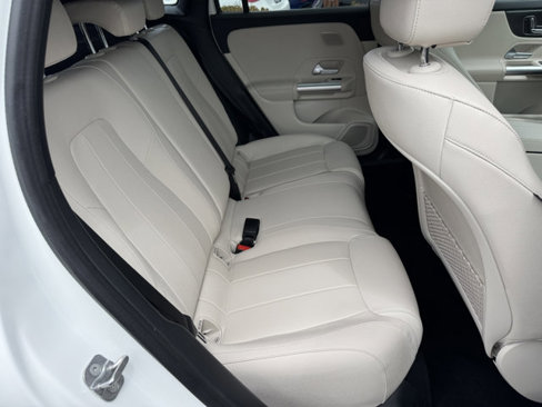 New 2025 Mercedes-Benz GLA 250 image 5