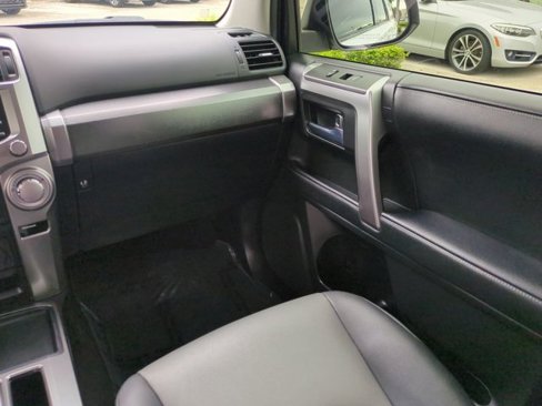 Used 2021 Toyota 4Runner SR5 Premium image 15