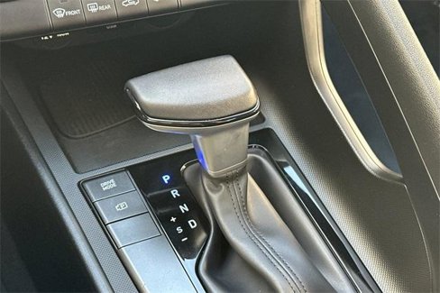 Certified 2025 Hyundai Elantra Sport image 21