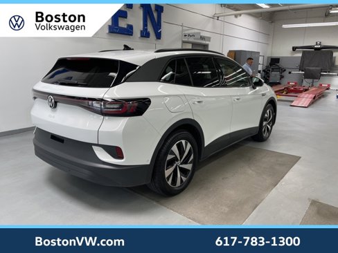 Used 2023 Volkswagen ID.4 Pro image 4