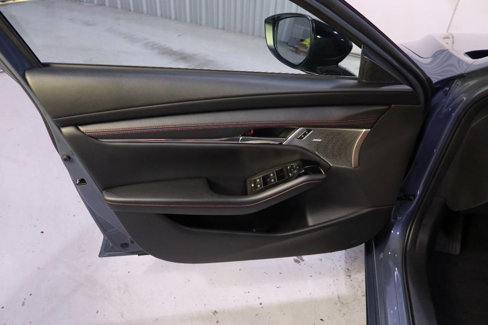Used 2023 MAZDA MAZDA3 s image 34