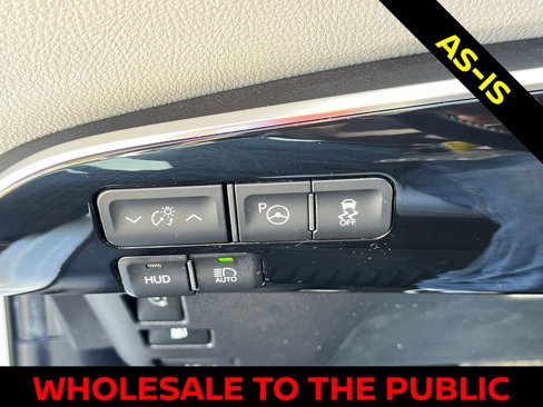 Used 2018 Toyota Prius Prime Advanced image 15