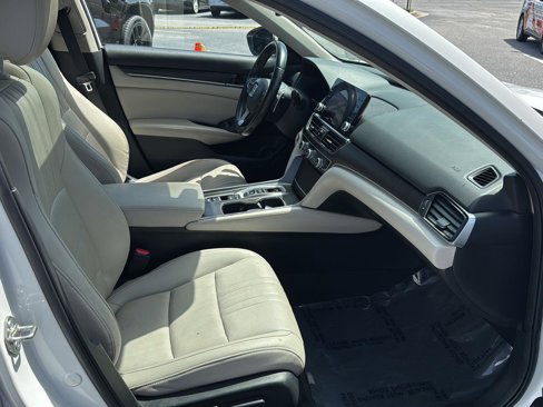 Used 2020 Honda Accord EX-L image 10