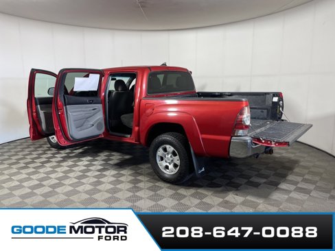 Used 2015 Toyota Tacoma 4x4 Double Cab image 11