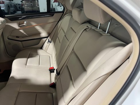 Used 2015 Mercedes-Benz E 350 Sedan image 38