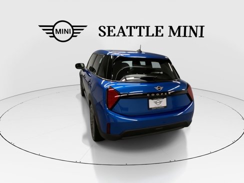 New 2025 MINI Cooper 4-Door Hardtop image 9