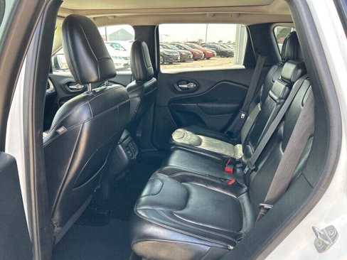 Used 2014 Jeep Cherokee Limited image 12