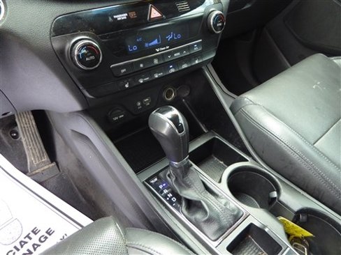Used 2016 Hyundai Tucson Limited image 15