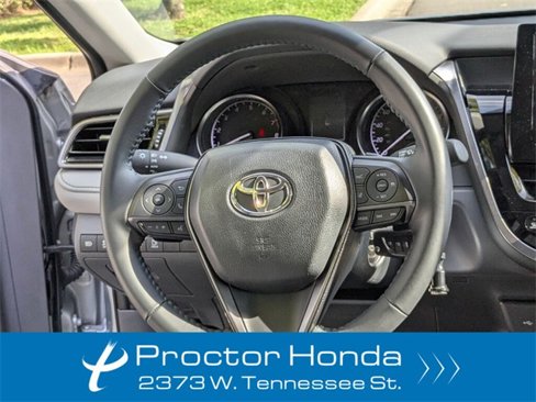 Used 2023 Toyota Camry SE image 17