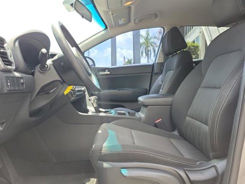 Used 2019 Kia Sportage LX image 41