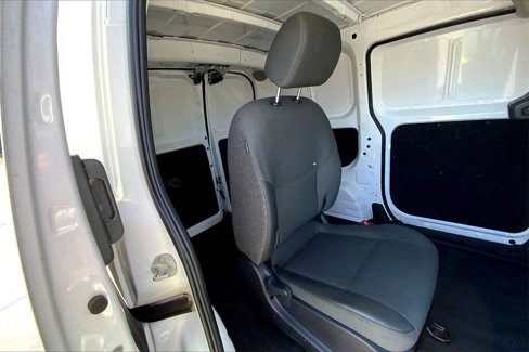 Used 2017 Nissan NV200 S image 27