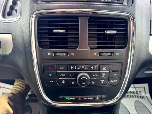 Used 2019 Dodge Grand Caravan GT image 23