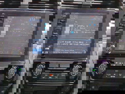 Used 2020 Honda Civic EX image 17