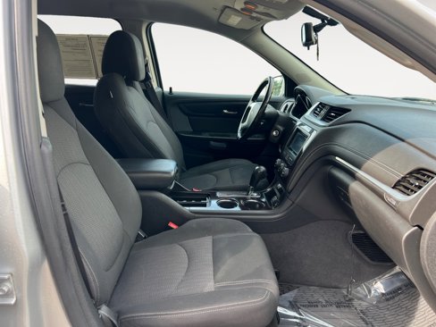 Used 2017 Chevrolet Traverse LT image 15