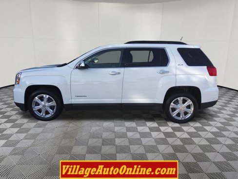 Used 2017 GMC Terrain SLE w/ Chrome Edition image 9