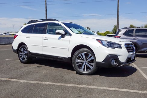Used 2019 Subaru Outback 3.6R Limited image 4