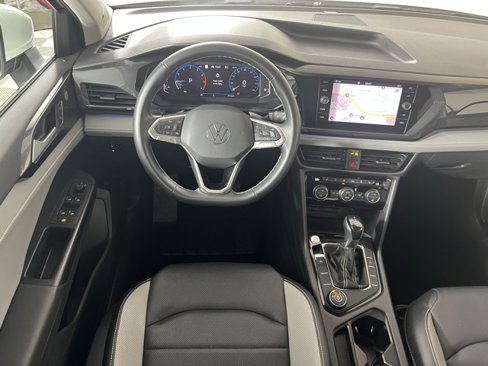 Used 2022 Volkswagen Taos SEL w/ Panoramic Sunroof Package image 11
