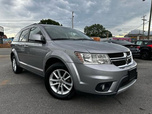 Used 2016 Dodge Journey SXT w/ Comfort/Convenience Group image 2