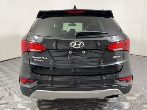 Used 2017 Hyundai Santa Fe Sport image 8