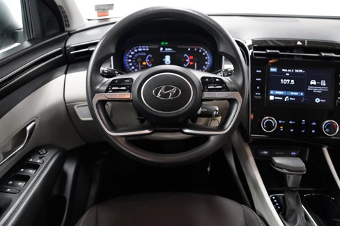 Used 2022 Hyundai Tucson SE image 12