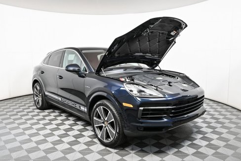 Certified 2022 Porsche Cayenne E-Hybrid Coupe image 32