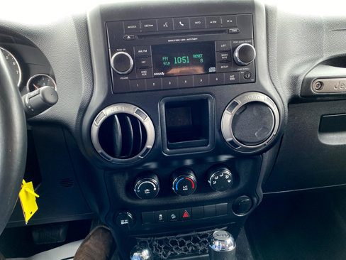Used 2014 Jeep Wrangler Sport w/ Connectivity Group image 20