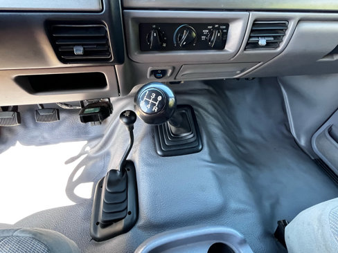 Used 1995 Ford F150 XL image 36