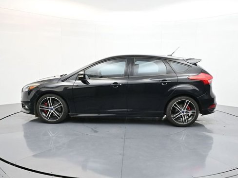 Used 2018 Ford Focus ST image 8