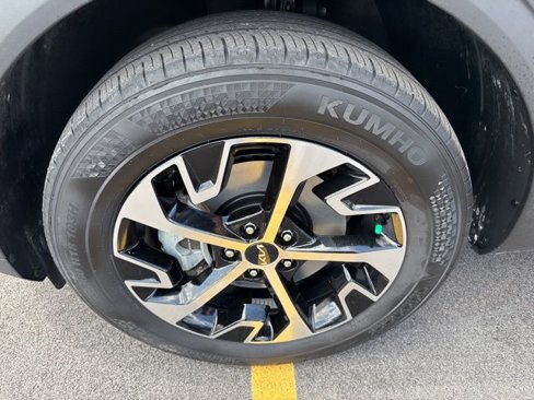 Used 2023 Kia Sportage EX image 29