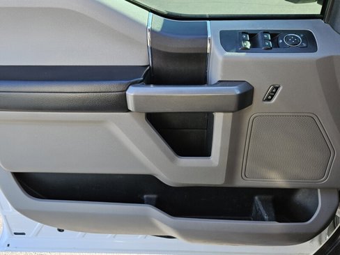 Used 2015 Ford F150 XLT w/ Equipment Group 301A Mid image 27