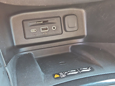Certified 2022 Chevrolet Equinox Premier image 22