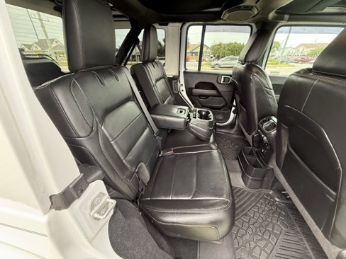 Certified 2021 Jeep Wrangler Unlimited Sahara image 12