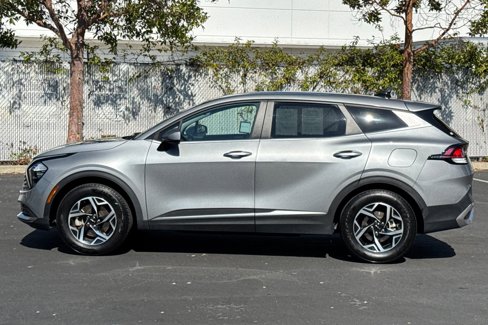 Used 2023 Kia Sportage LX image 7