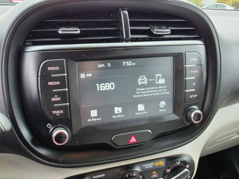 Used 2020 Kia Soul LX image 26