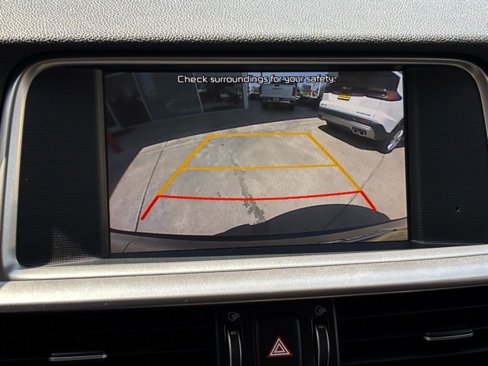 Used 2020 Kia Optima S image 6