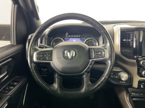 Used 2019 RAM 1500 Laramie w/ Sport Appearance Package image 4