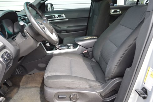 Used 2013 Ford Explorer XLT image 12