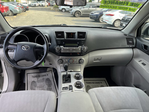 Used 2012 Toyota Highlander SE image 23